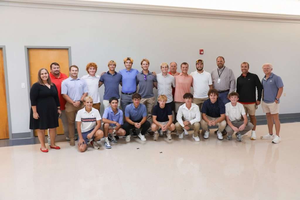 baseball team receive certificate
