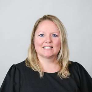 Headshot of Sabrina Long