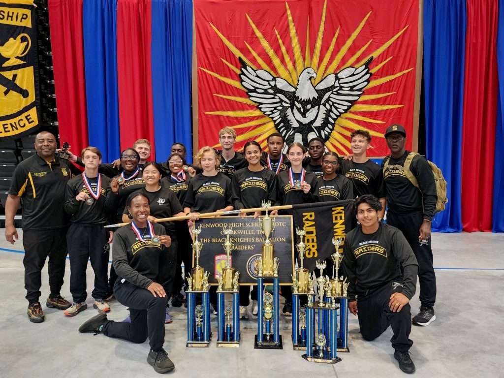 Kenwood Fitness team with trophy